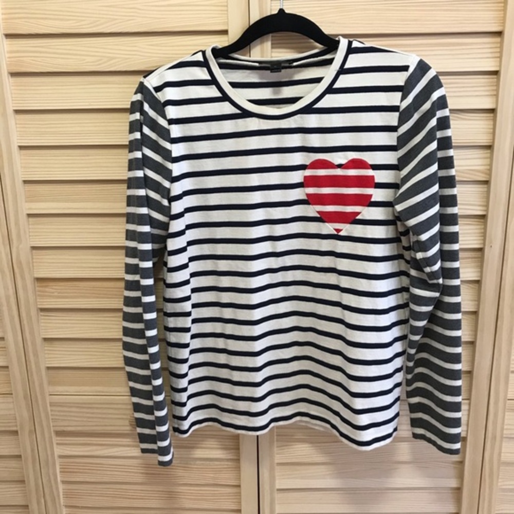J‎ Crew long sleeve shirt with a heart ❤️ Nautical navy, grey, cream size M